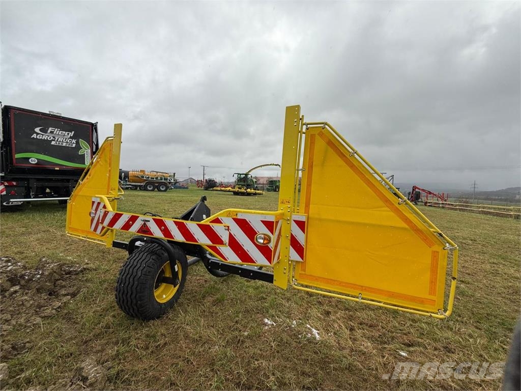 John Deere 9600i ProDrive Mašine za stočnu hranu sa sopstvenim pogonom