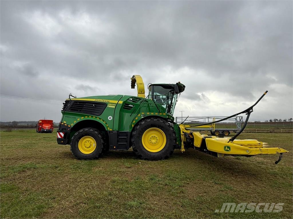 John Deere 9600i ProDrive Mašine za stočnu hranu sa sopstvenim pogonom