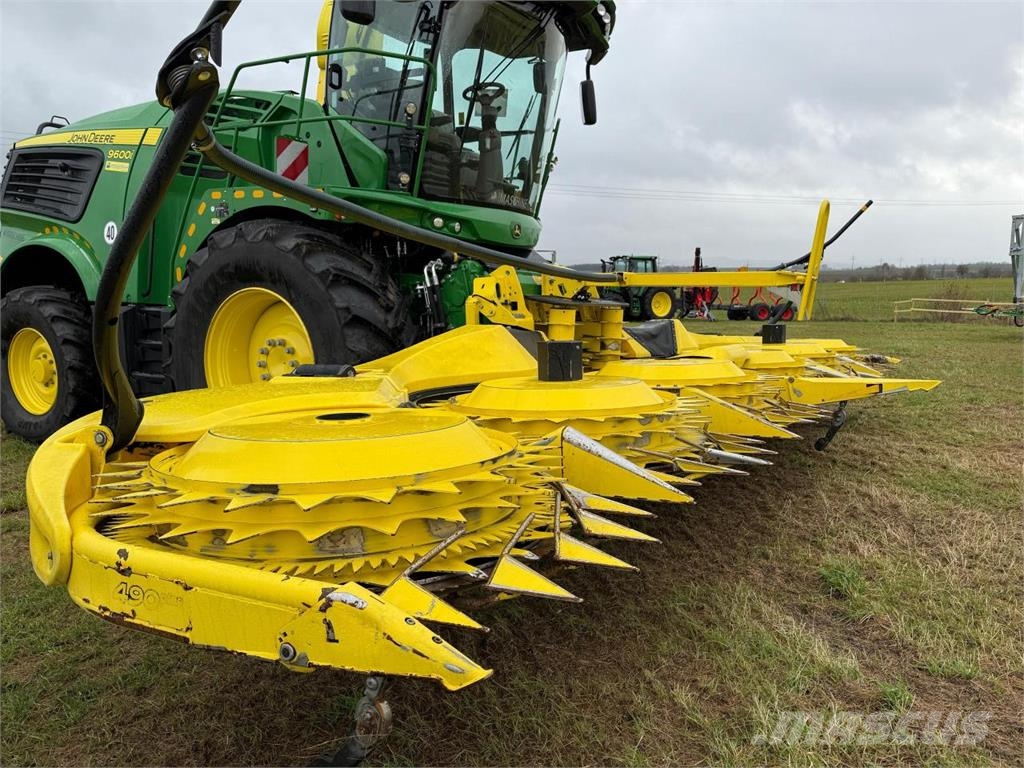 John Deere 9600i ProDrive Mašine za stočnu hranu sa sopstvenim pogonom