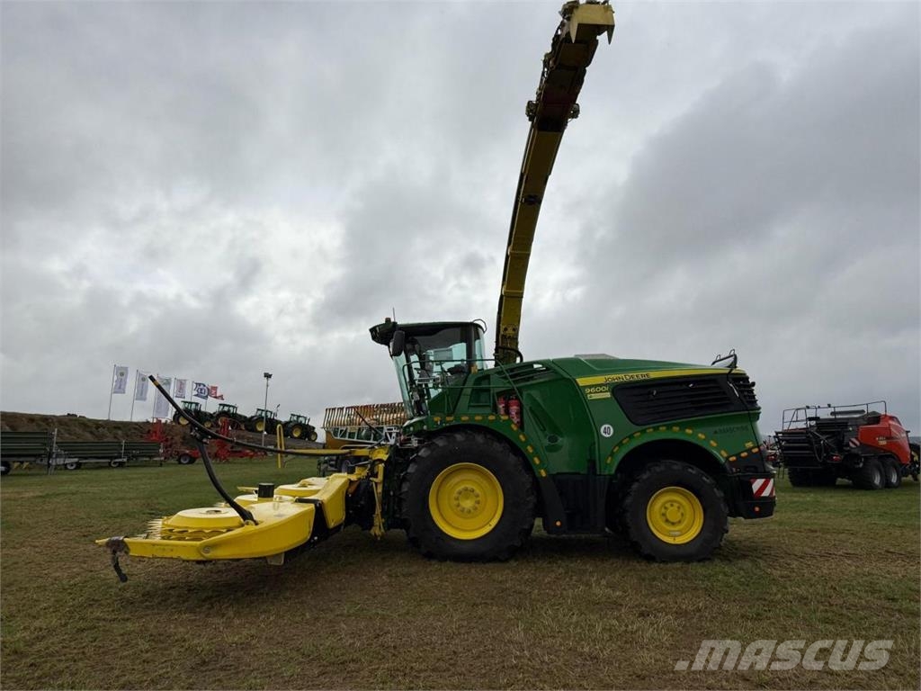 John Deere 9600i ProDrive Mašine za stočnu hranu sa sopstvenim pogonom
