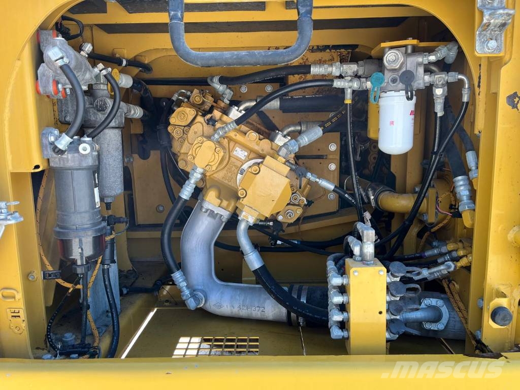 CAT 324 EL حفارات زحافة