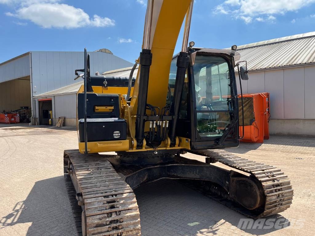 CAT 324 EL حفارات زحافة