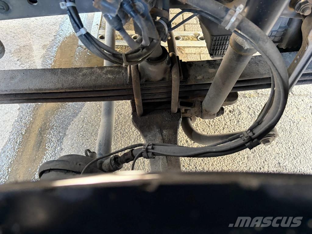 Mercedes-Benz Actros 1841 MP3 V6 Spoilers 2 Fuel Tanks Aircondit Tegljači
