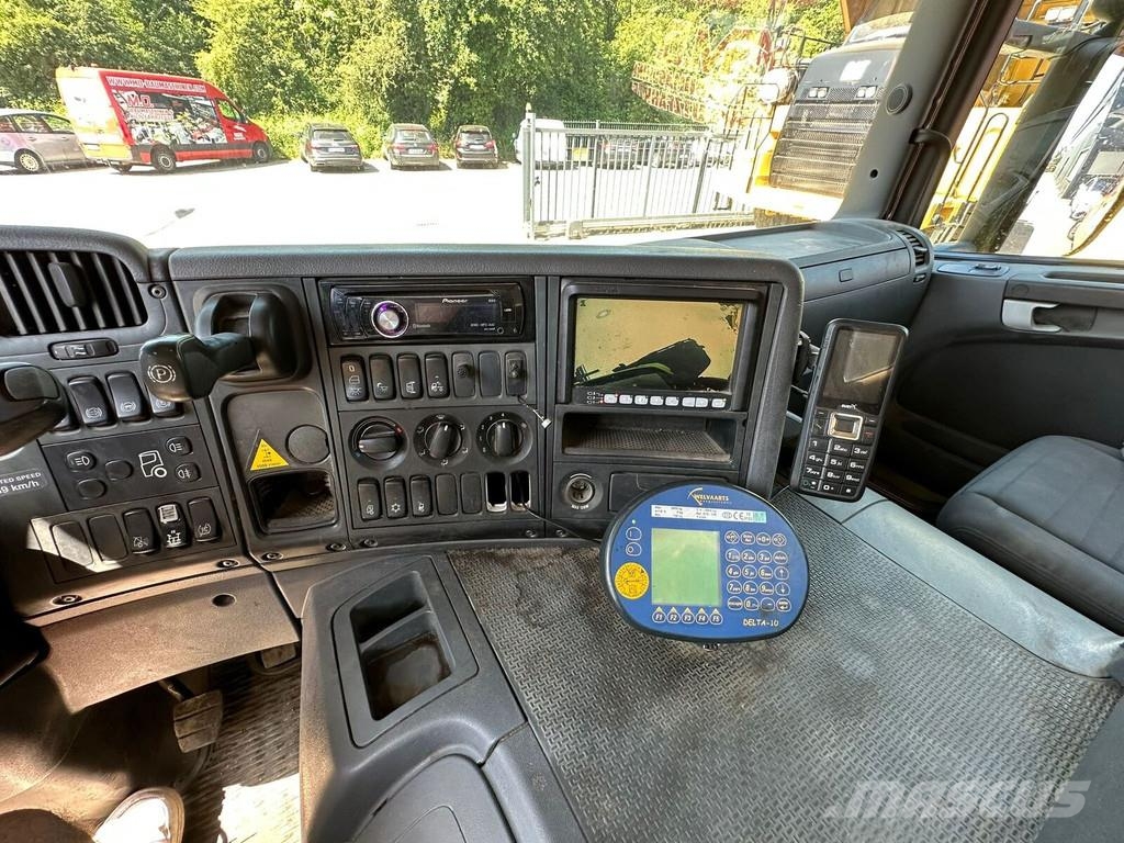 Scania P 420/ VDL SK 21-6200 Horgos rakodó teherautók