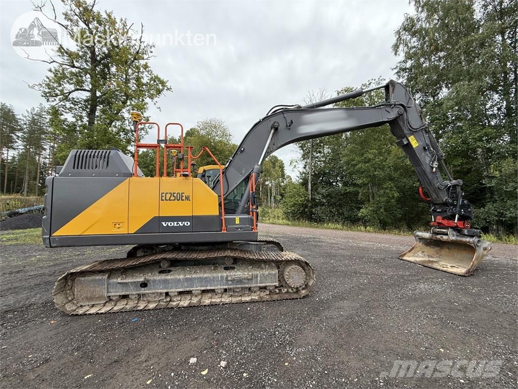 Volvo Ec250E Nl Bagri goseničarji