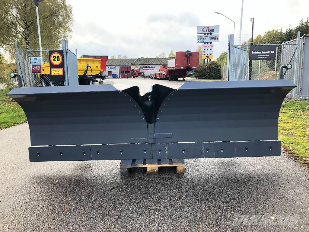 Siringe Vikplogar 1400-3200mm för snökörning Ploeg