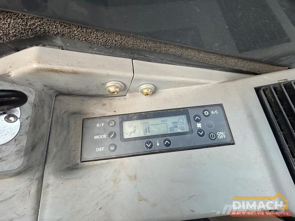 Hitachi ZX48U-6 air conditioning - HKS tiltrotator with bu Excavadoras especiales