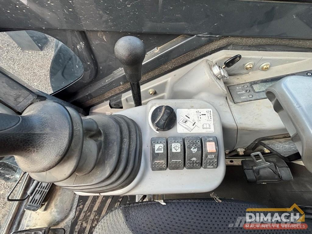 Hitachi ZX48U-6 air conditioning - HKS tiltrotator with bu Specijalni kopači