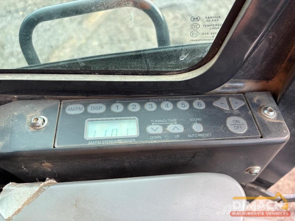 Hitachi ZX48U-6 air conditioning - HKS tiltrotator with bu Specijalni kopači