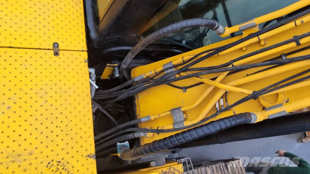 JCB JS 220 LC Vikšriniai ekskavatoriai