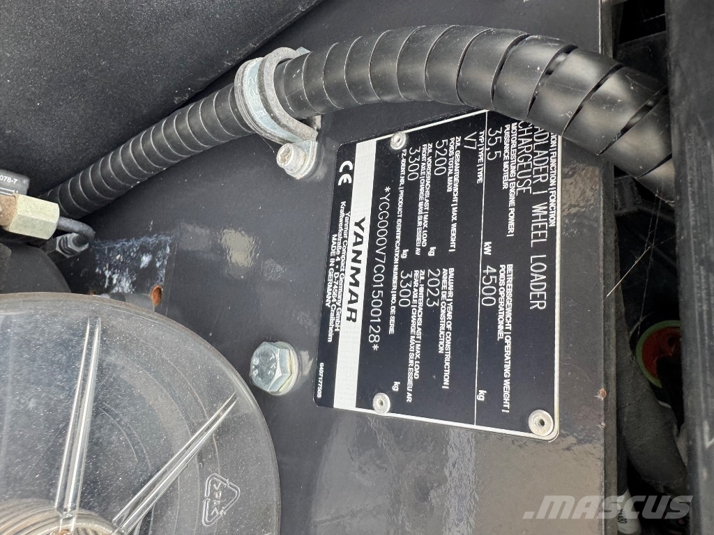 Yanmar V7HW (00128) Gumikerekes homlokrakodók