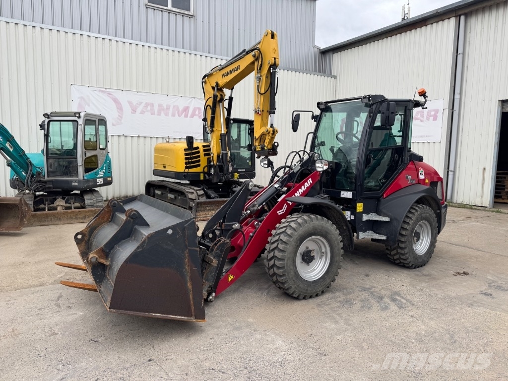Yanmar V7HW (00128) Gumikerekes homlokrakodók
