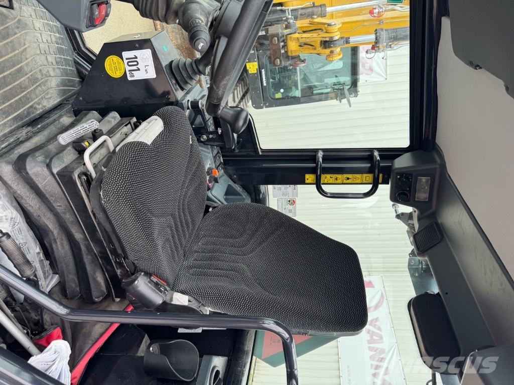 Yanmar V7HW (00128) Gumikerekes homlokrakodók