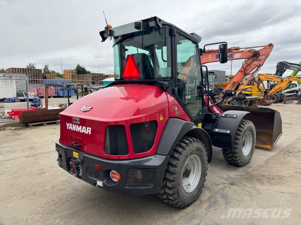 Yanmar V7HW (00128) Gumikerekes homlokrakodók