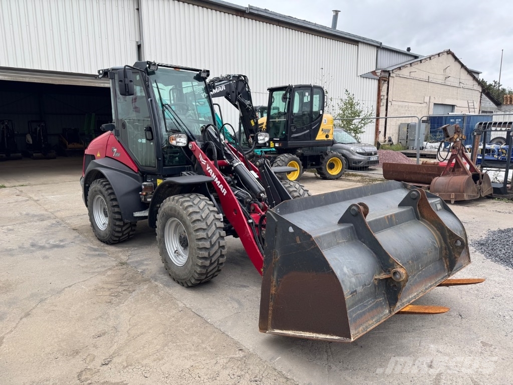 Yanmar V7HW (00128) Gumikerekes homlokrakodók