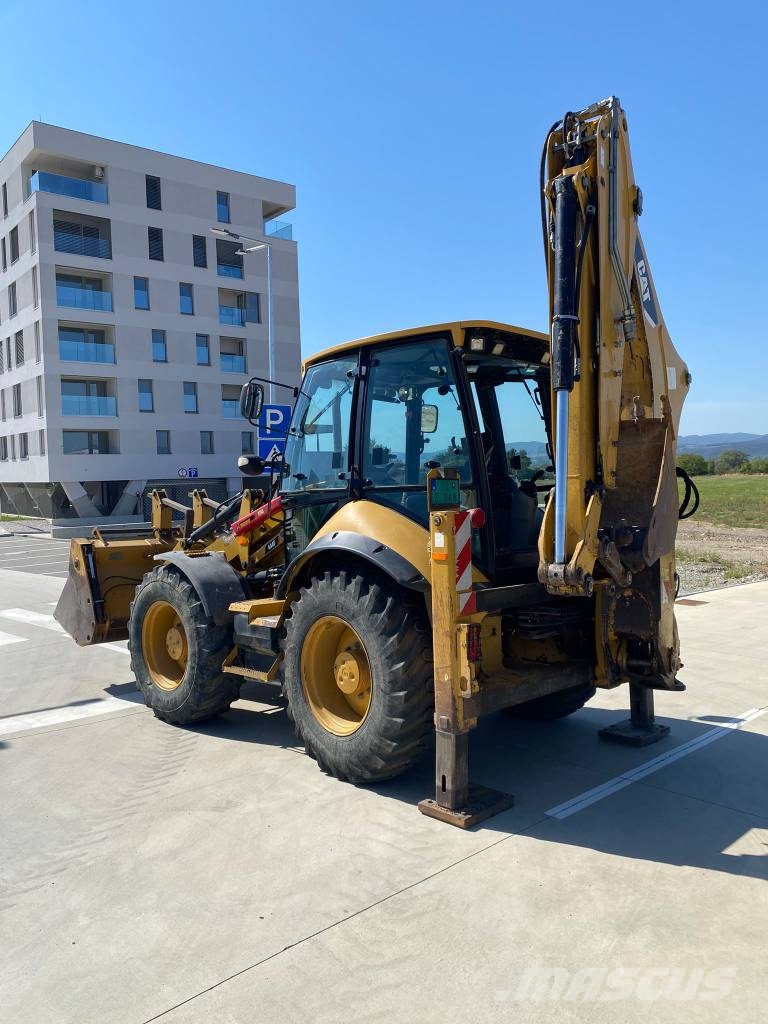 CAT 444F Ekskavatori-iekrāvēji