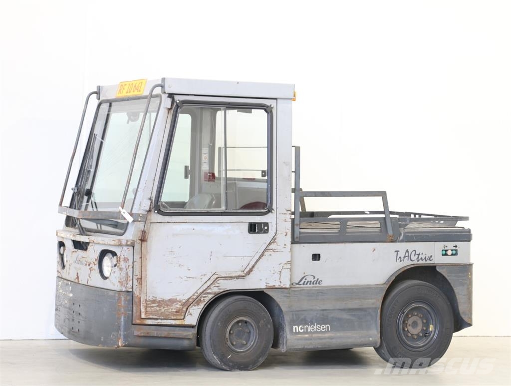 Linde P250/127-05 견인 트럭