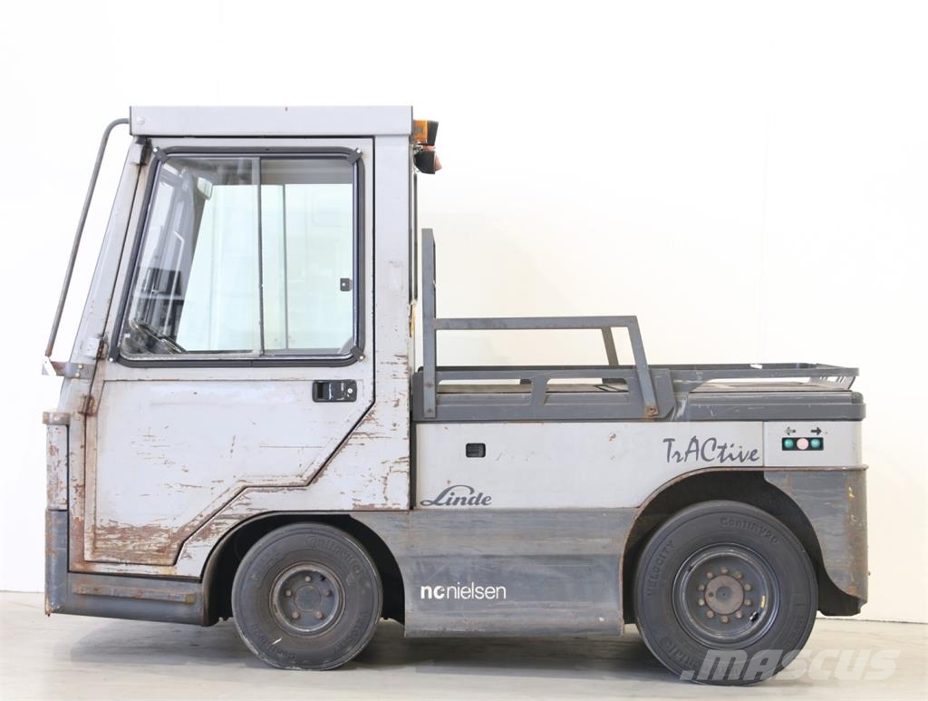Linde P250/127-05 견인 트럭