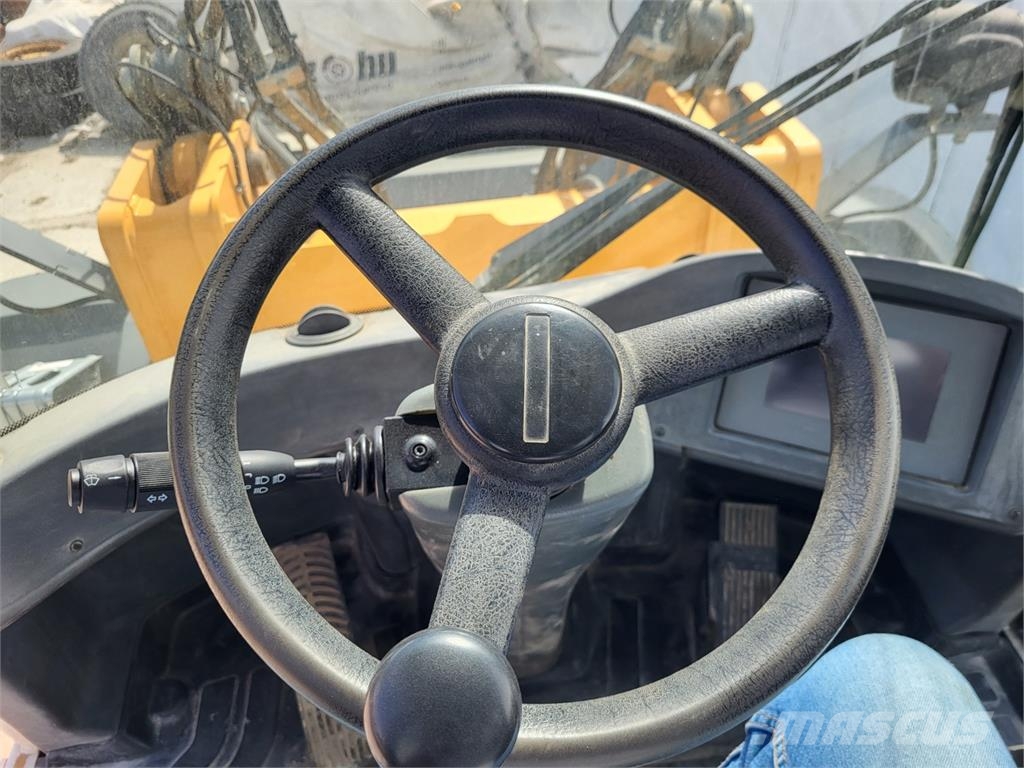 Liebherr L514 Muu