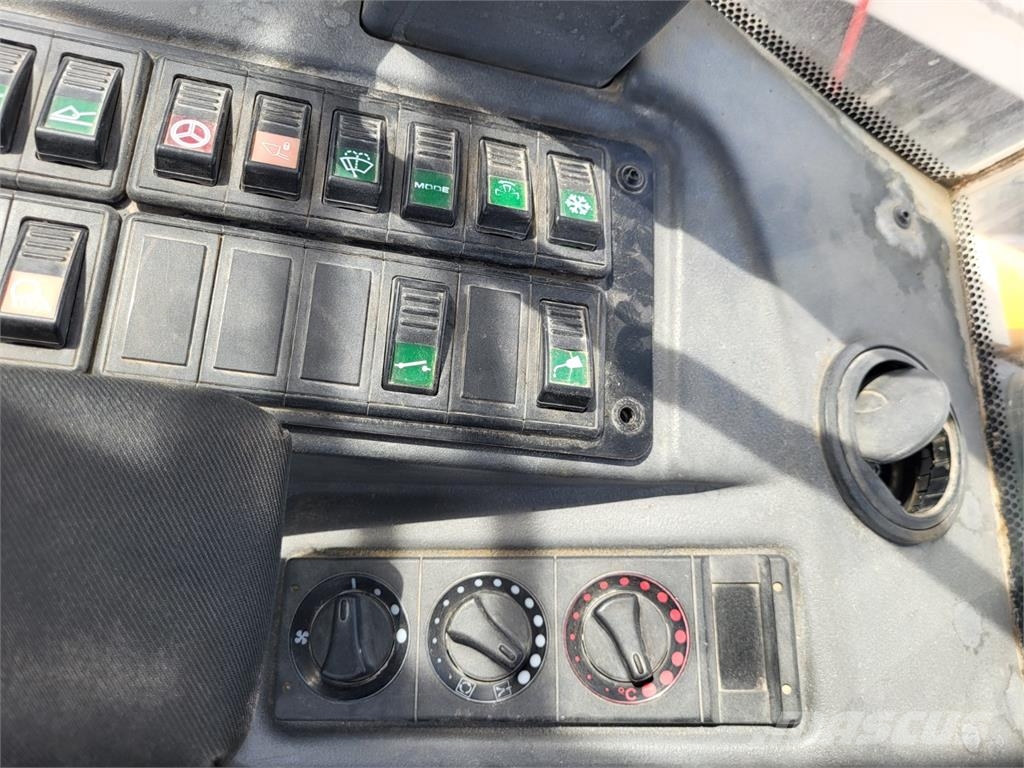 Liebherr L514 Muu