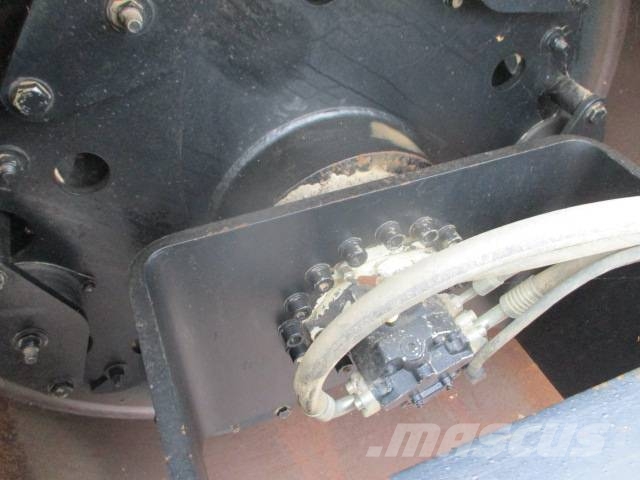 JCB VM 132 115 116 117 Jordvibrationstromler