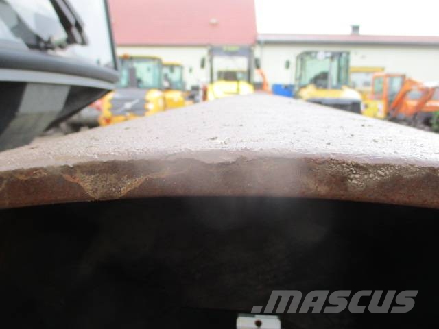 JCB VM 132 115 116 117 Jordvibrationstromler