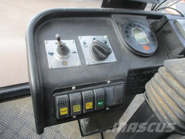 JCB VM 132 115 116 117 Jordvibrationstromler