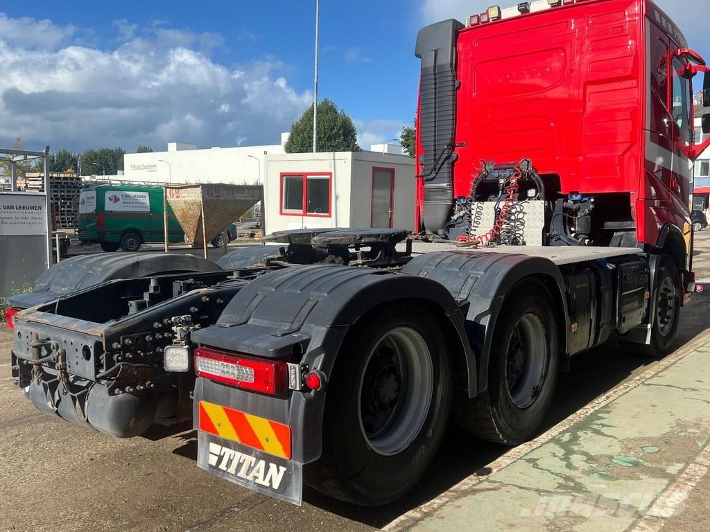 Volvo FH 540 6X4 EURO 6 WITH LIFTING AXLE Trekkers