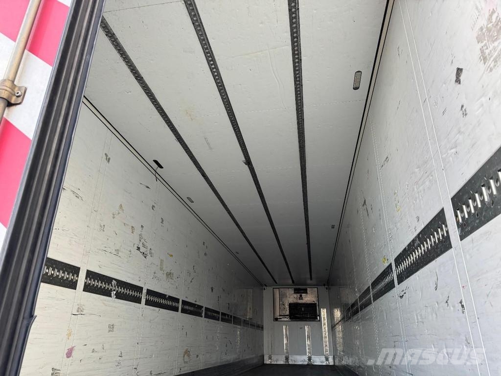 Schmitz Cargobull SCB S3B THERMO KING - 3 AXLE SCHMITZ TRAILER Kühlauflieger