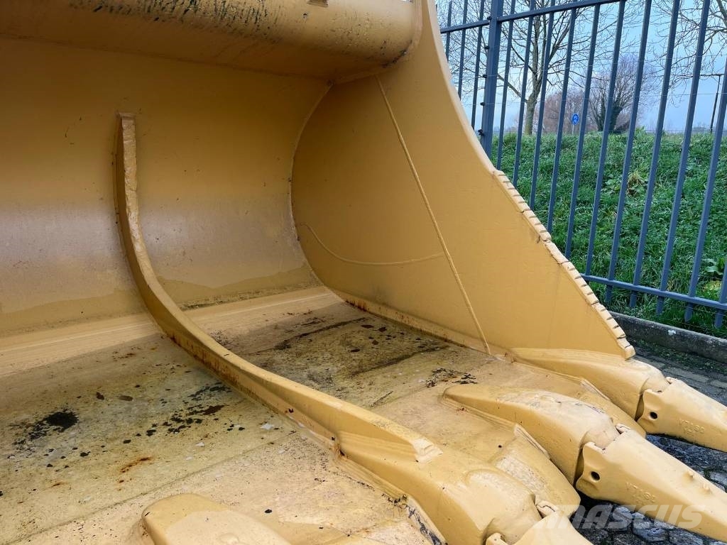 MST CW70 Rock Bucket Buckets