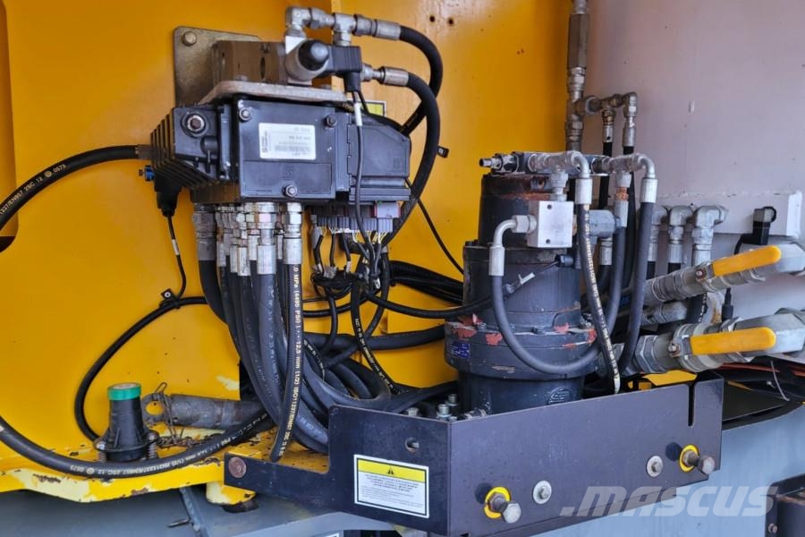 Haulotte HA41PX As-Is, Diesel, 4x4x4 Drive, 41.5m Working H Gelenkteleskoparbeitsbühnen