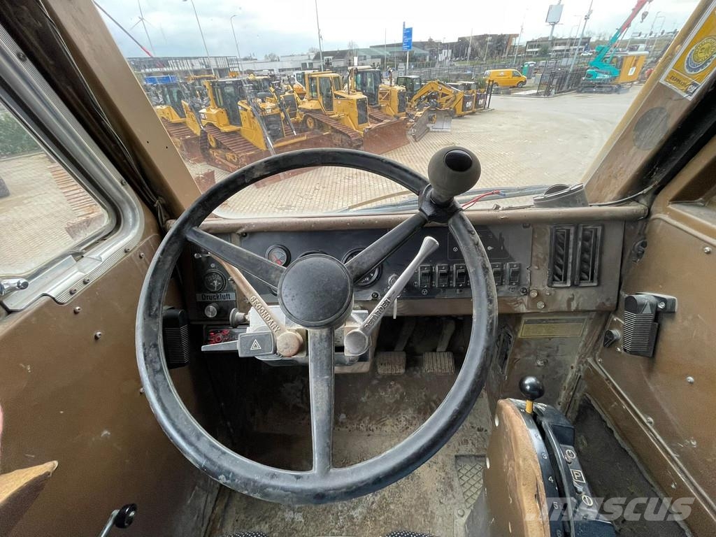 CAT 773B Camiones de volteo rigidos