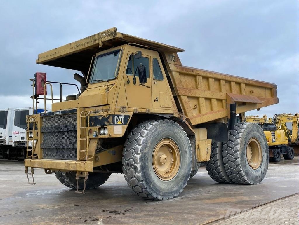 CAT 773B Camiones de volteo rigidos