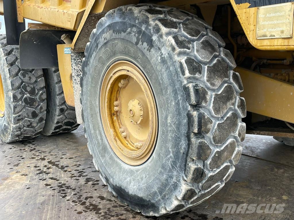 CAT 773B Camiones de volteo rigidos