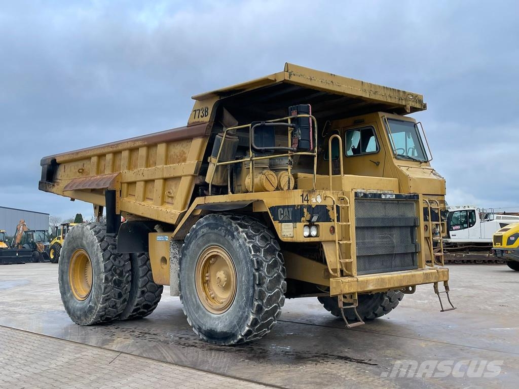 CAT 773B Camiones de volteo rigidos