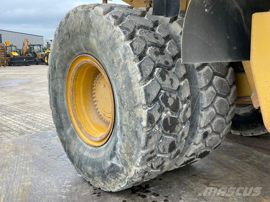 CAT 773B Camiones de volteo rigidos