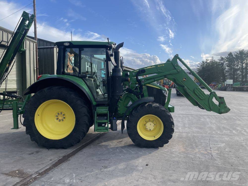 John Deere 6120 M Tractors