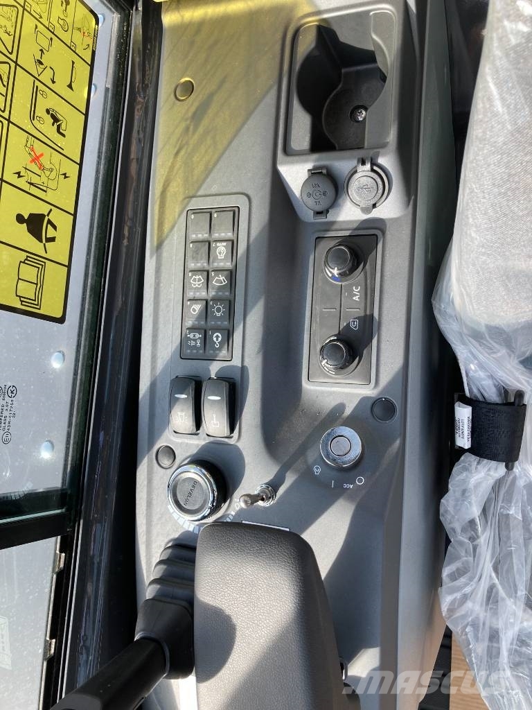 Develon DX 55 R-7 소형 굴삭기 7톤 미만
