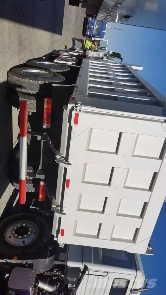 Sinotruk HOWO 371 6*4 Τράκτορες