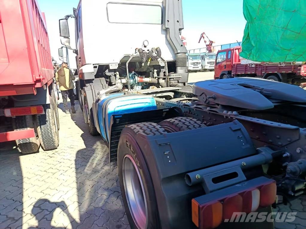 Sinotruk HOWO 371 6*4 Τράκτορες