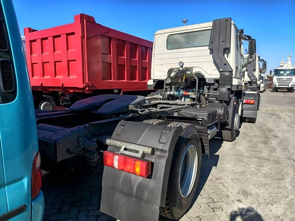 Sinotruk HOWO 371 6*4 Τράκτορες