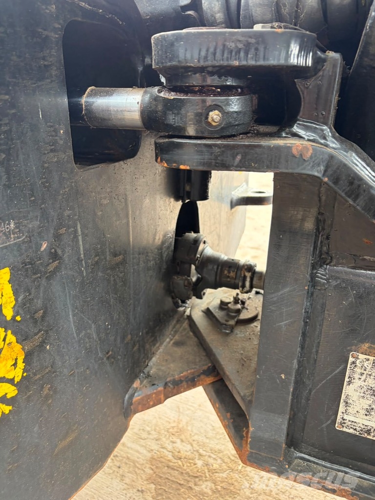 Komatsu 911.6 Harvesters