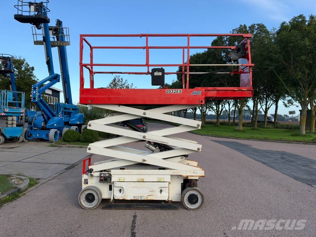 JLG 2032  ES schaar hoogwerker 8 meter Piattaforme a pantografo
