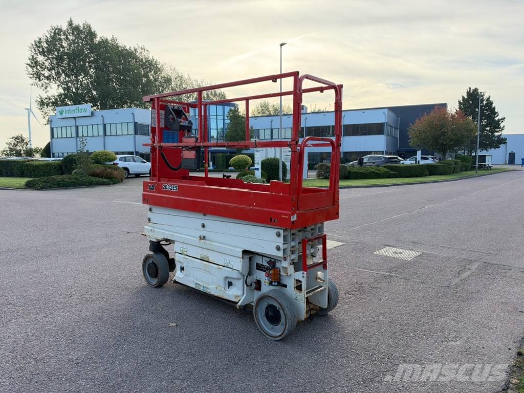 JLG 2032  ES schaar hoogwerker 8 meter Piattaforme a pantografo