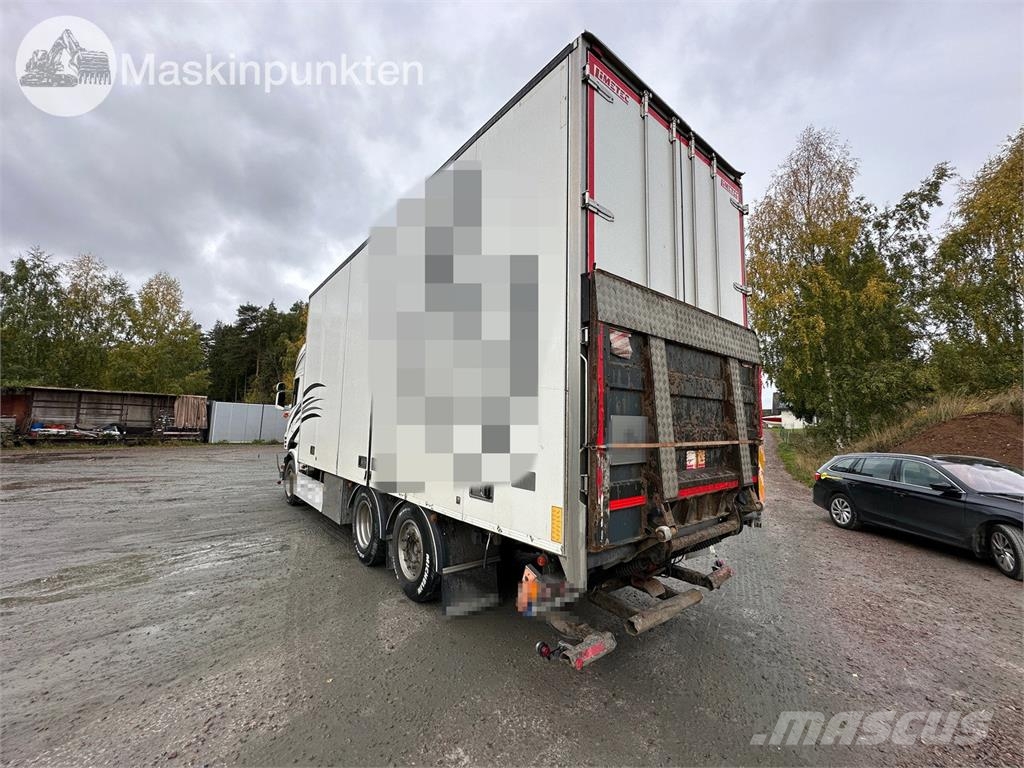 Scania R560LB6X2*4MNB Van Body Trucks