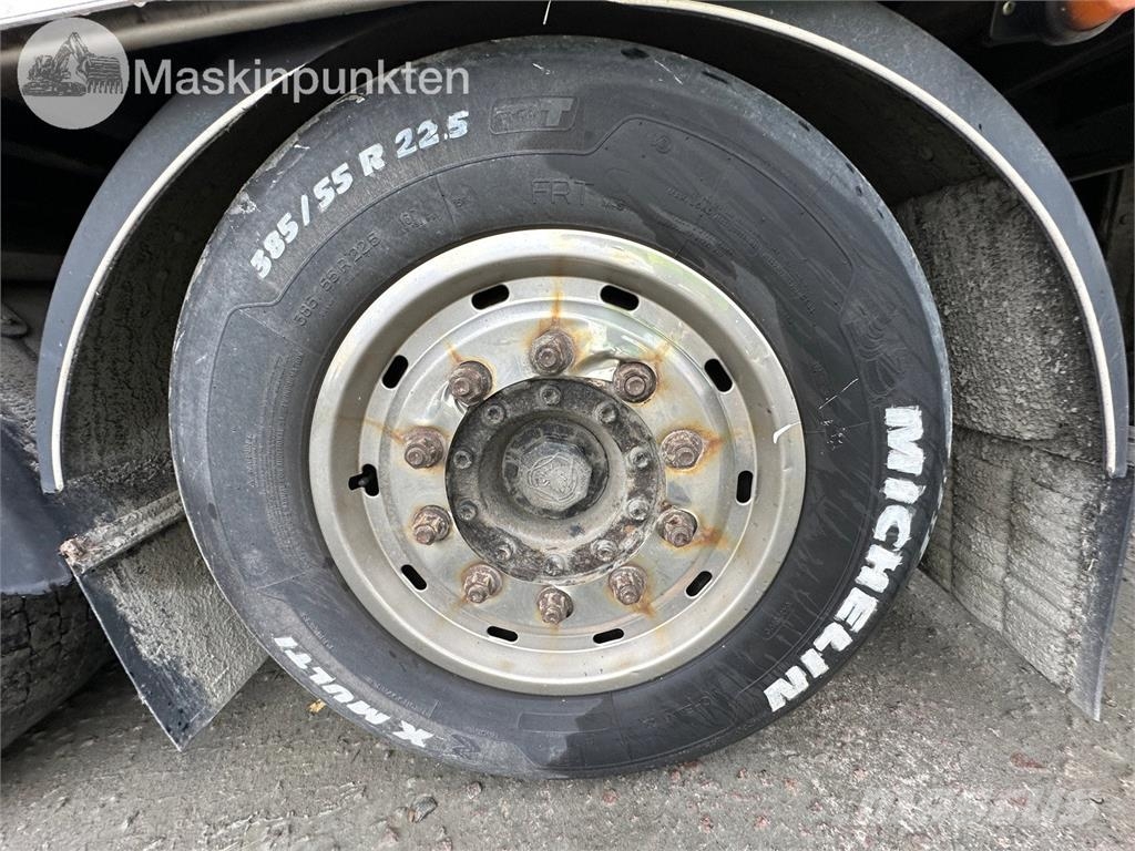Scania R560LB6X2*4MNB Van Body Trucks