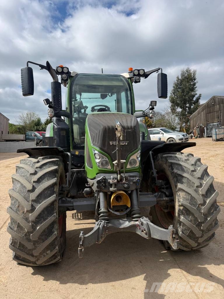 Fendt 720 Profi Plus Traktori