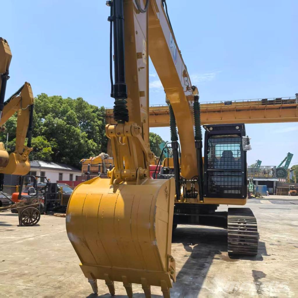 CAT 323 Raupenbagger