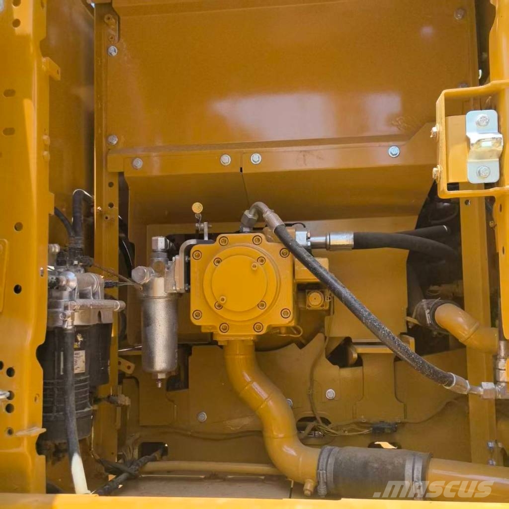 CAT 323 Raupenbagger