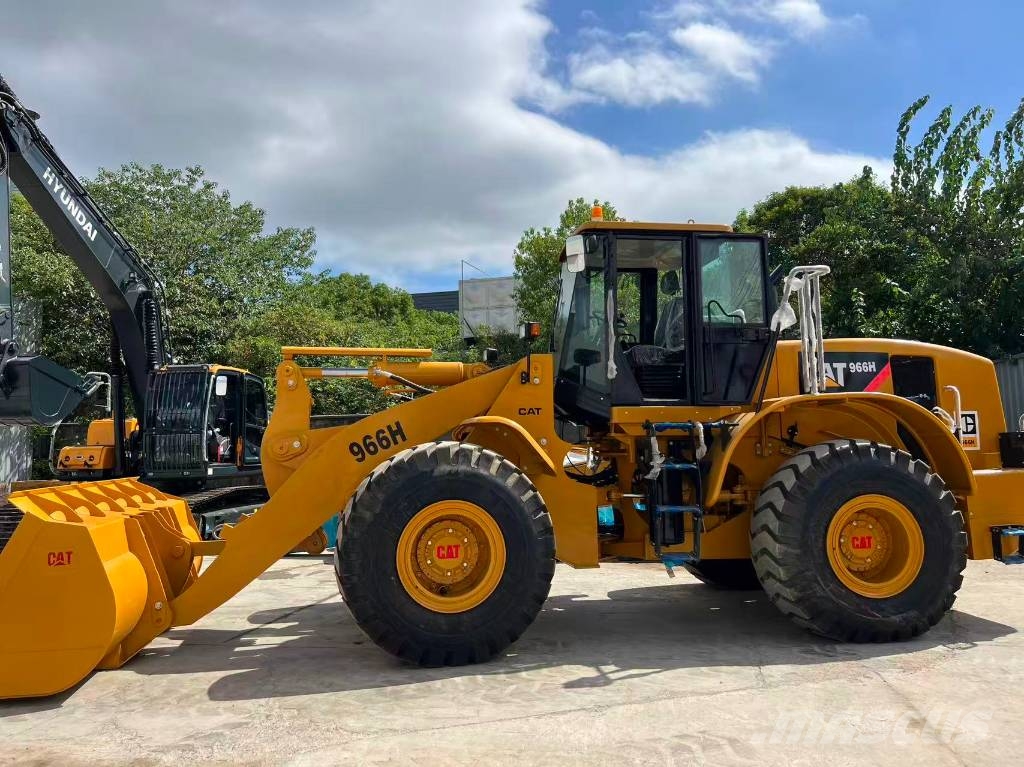 CAT 966H Kolesni nakladalci